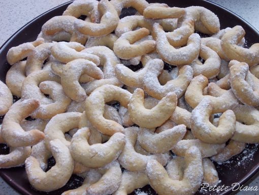 NASA CORNULETE CU NUCA SI VANILIE 300GR